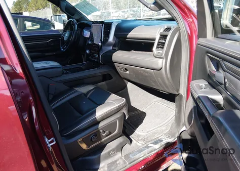 2019 Ram 1500 Limited 4X4 5'7 Box из США, поврежденный, VIN 1C6SRFHT3KN527852